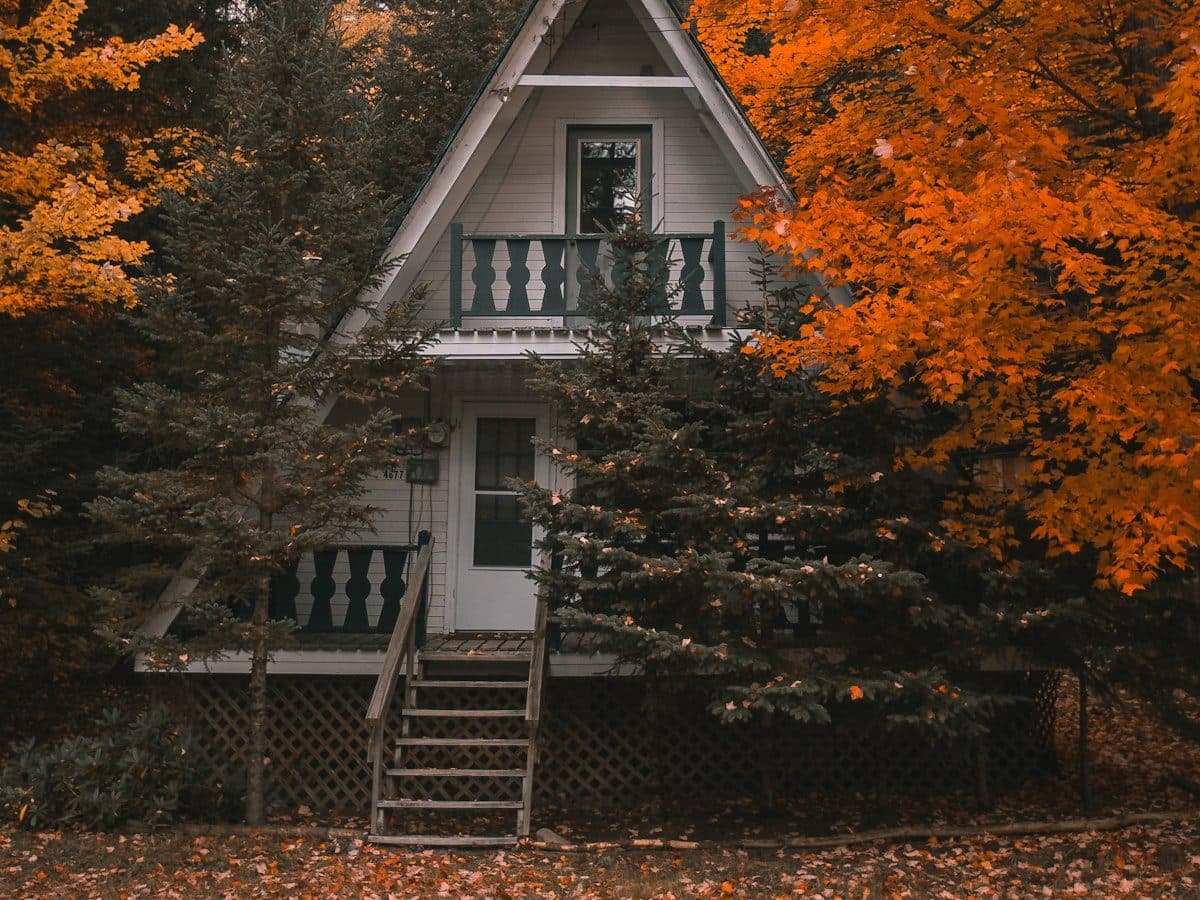 Single Family in Highlands